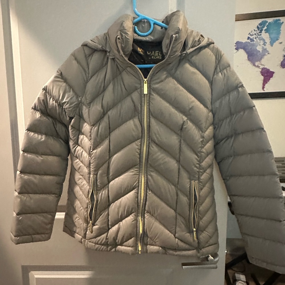 Gorgeous Michael Kors Insulated coat!
